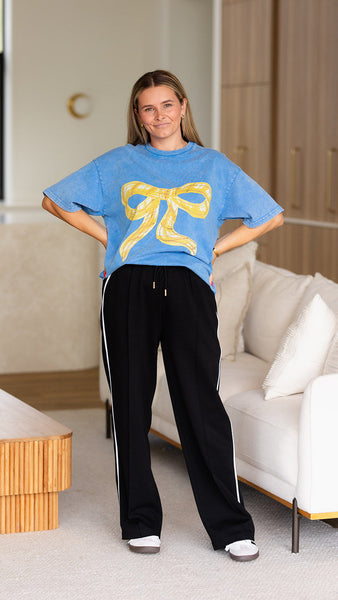 Maku - Big Bowtie Acid wash Oversize T shirt