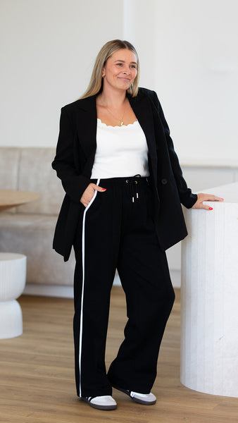 Hayley Blazer - Black